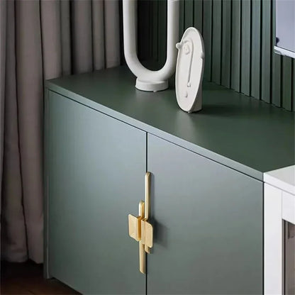 S949b47740d054d97bdd7f04a709afe356